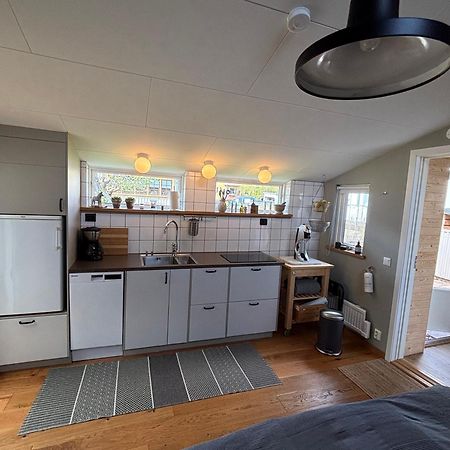Eget Boende I Privat Uthuslaenga Alingsås Kültér fotó