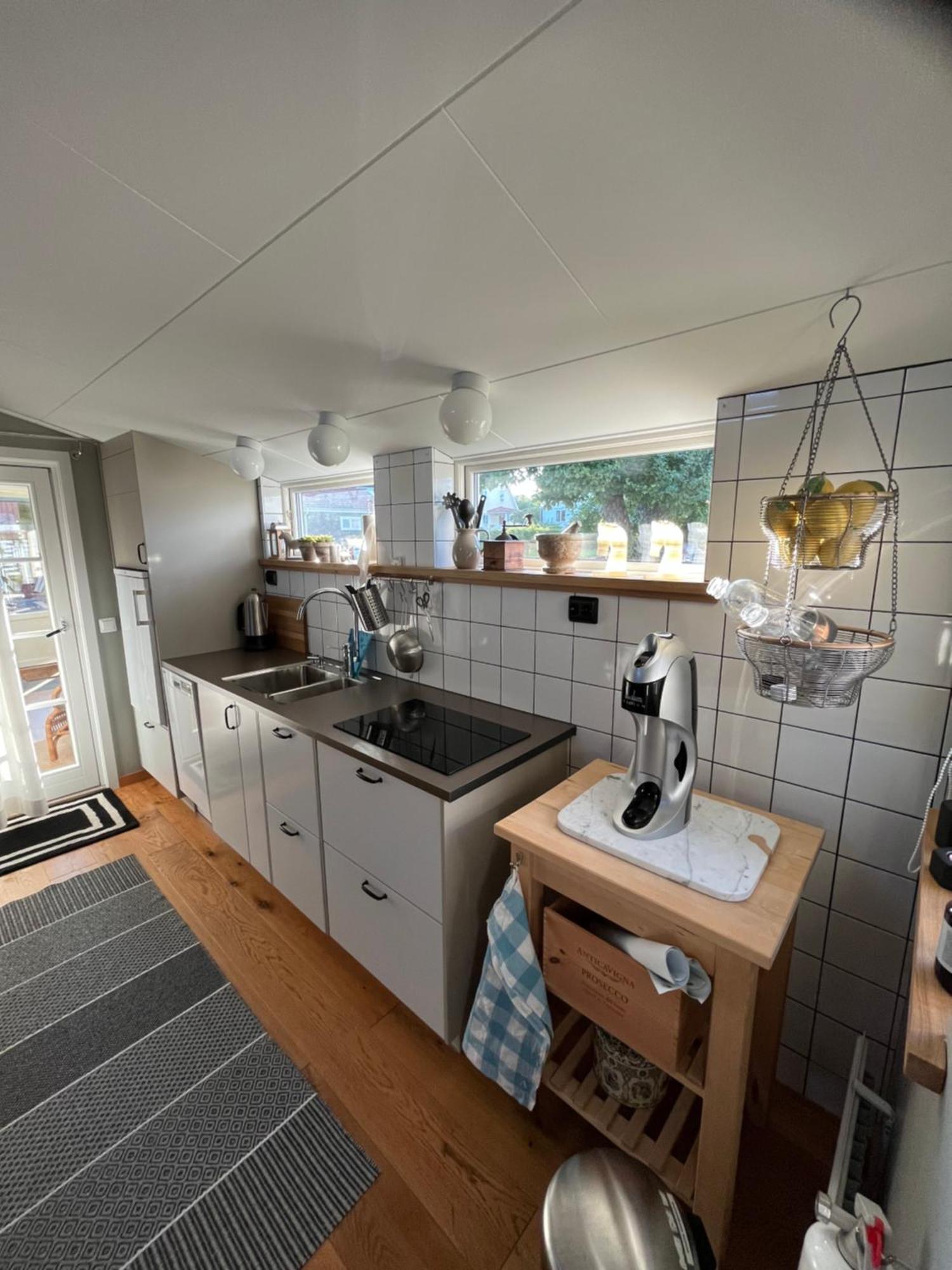 Eget Boende I Privat Uthuslaenga Alingsås Kültér fotó