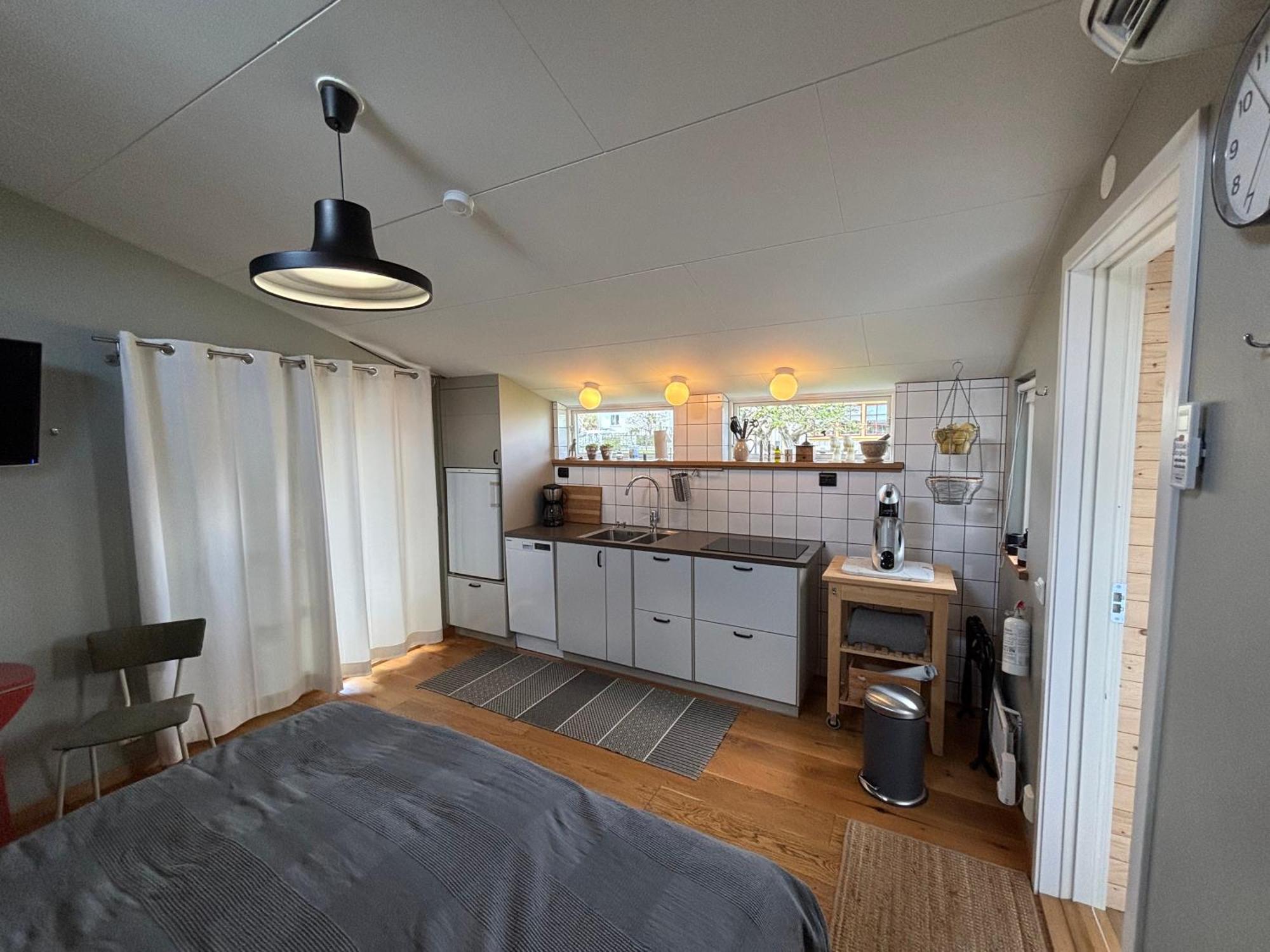 Eget Boende I Privat Uthuslaenga Alingsås Kültér fotó